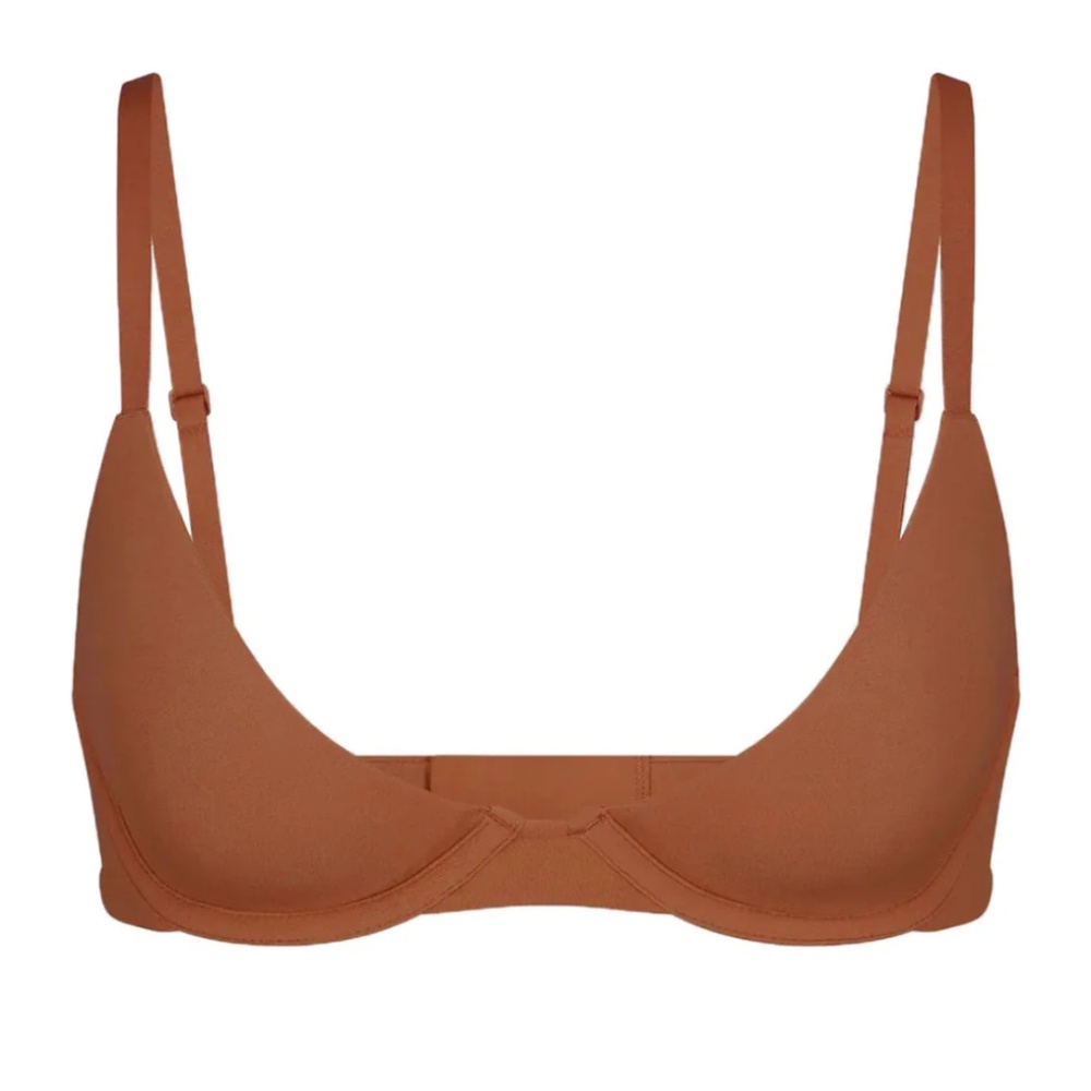 SKIMS fits everybody scoop plunge bra bronze